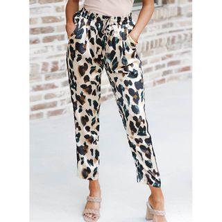 Leopard Print Straight Leg Cropped Pants