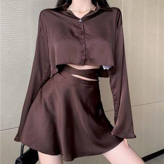 Cropped Blouse / High Waist A-line Skirt