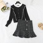 Set: Contrast Trim Knit Cardigan + Ruffle Hem Plaid Mini Skirt