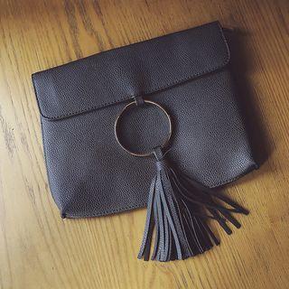 Hoop Tasseled Detail Clutch Bag