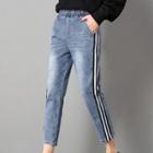 Contrast Trim Cropped Washed Jeans