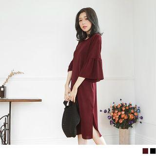 Ruffled Sleeve Loose-fit Dress