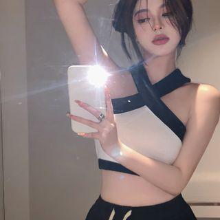 Contrast Trim Halter Knit Crop Top Black & White - One Size