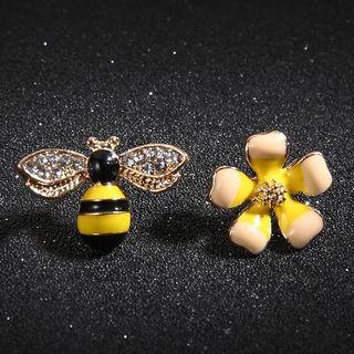 Non-matching Bee Flower Stud Earring 1 Pair - As Shown In Figure - One Size
