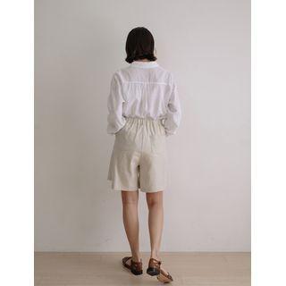 Pleated Linen Wide-leg Shorts