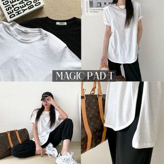 Padded-shoulder Round-hem T-shirt
