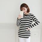 Round-neck Long-sleeve Color-block T-shirt