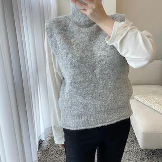 Turtleneck Plain Sweater Vest