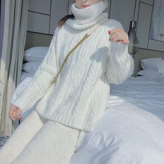 Turtleneck Cable Knit Sweater / Pants