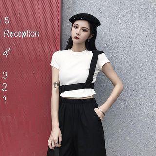 Buckled Plain Short-sleeve T-shirt