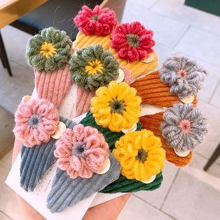 Set Of 2: Flower Knit Hair Clip