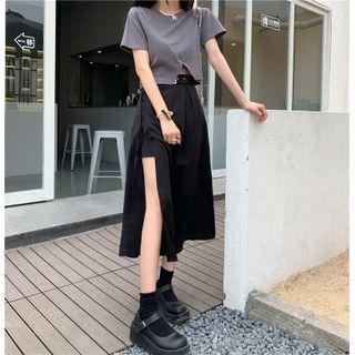 Short-sleeve Slit Cropped T-shirt / Midi A-line Skirt