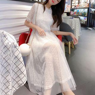 Short-sleeve Mesh Overlay Lace A-line Midi Dress