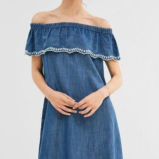 Off-shoulder Ruffle Denim Shift Dress