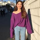 V-neck Sweater Purple - One Size