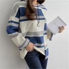 Round-neck Asymmetric Stripe T-shirt