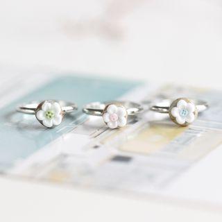 Flower Ceramic Ring