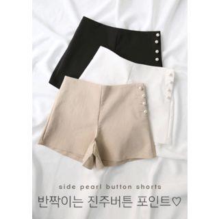 Faux-pearl Button-side Shorts