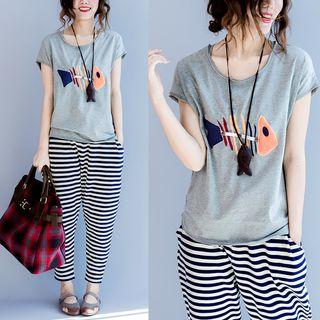Set: Short-sleeve T-shirt + Striped Harem Pants