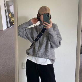 Zip Turtleneck Cardigan / Sweatpants