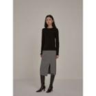 Neat-fit Plain Knit Top