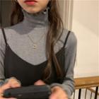 Turtleneck Lettuce Edge Plain T-shirt