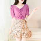 Short-sleeve Shirred Knit Top / Floral Print A-line Skirt / Set