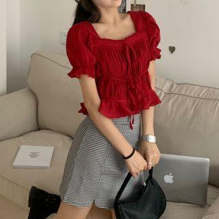 Short-sleeve Drawstring Shirred Blouse / Asymmetric Checked A-line Skirt