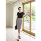 Stripe-patterned Midi H-line Skirt
