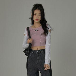 [nice To Meet Chuu] Cutout Two-tone Crop Top