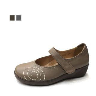 Sheepskin Stitch Mary Jane Wedges