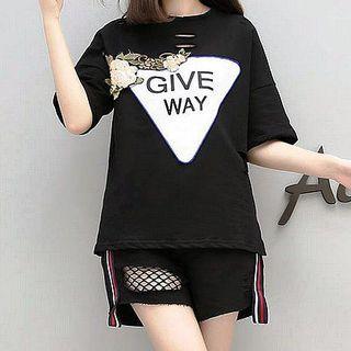 Set: Flower Embroidered Elbow Sleeve T-shirt + Drawstring Shorts