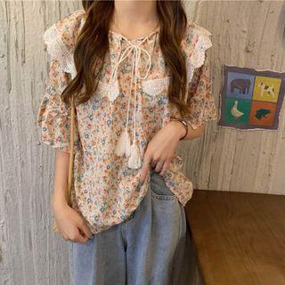 Puff-sleeve Floral Print Tasseled Blouse