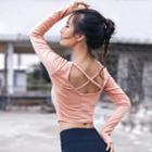 Long-sleeve Cropped Sports T-shirt