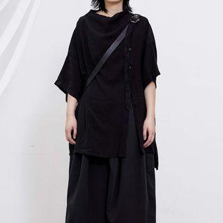 Button-detail Oversize Dip-black Top Black - One Size