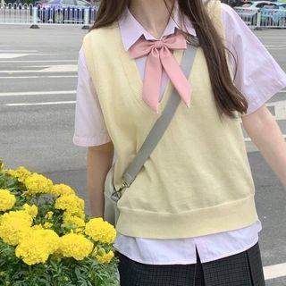 Sweater Vest / Short-sleeve Bow Tie Shirt