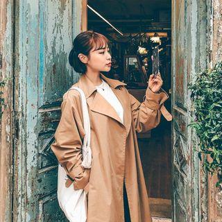 Notched-lapel Open-front Trench Coat With Belt