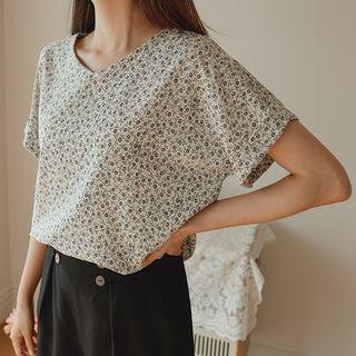 Roll-up Dolman-sleeve Floral Blouse