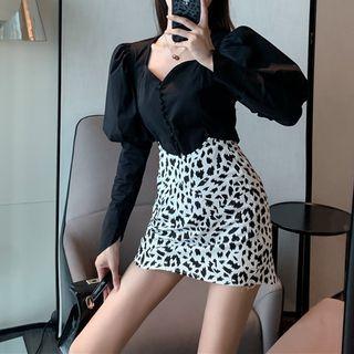 Puff-sleeve Blouse / Leopard Print Mini A-line Skirt