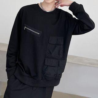 Zip-accent Cargo Sweatshirt