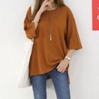 Loose-fit Elbow-sleeve T-shirt