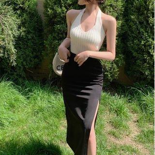 Halter-neck Ribbed Knit Top / Midi Pencil Skirt