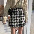Hounstooth Woolen A-line Skirt