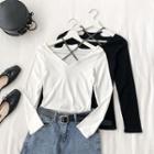 Cross Strap Long-sleeve Slim-fit T-shirt