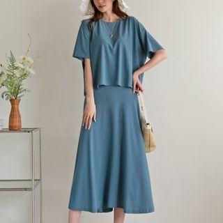 Set: Plain T-shirt + Long Flare Skirt