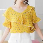 V-neck Ruffle Trim Short-sleeve Top