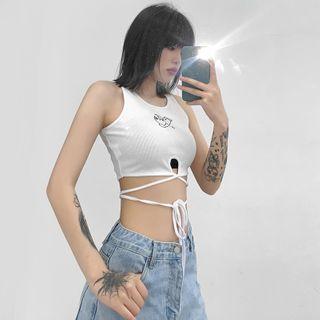 Tie-waist Heart Embroidered Cropped Tank Top
