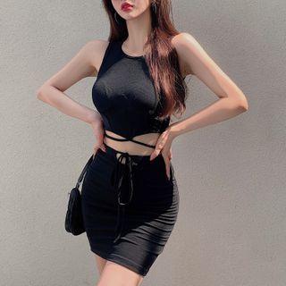 Cropped Sleeveless Top / Pencil Skirt