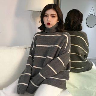 Turtleneck Two-tone Knit Pullover