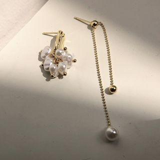Non-matching Faux Pearl Dangle Earring 1 Pair - Stud Earrings - Gold & White - One Size